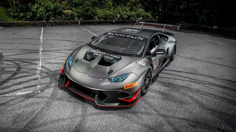 Μια πανέμορφη Lamborghini Huracan Super Trofeo έφτασε στις ακτές του Χονγκ Κονγκ. To αγωνιστικό όχημα δημιουργήθηκε για το πρωτάθλημα Lamborghini Blancpain Super Trofeo.